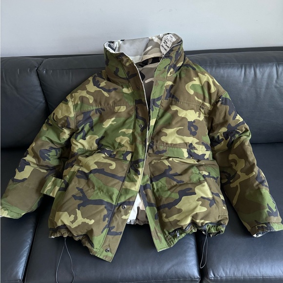 Vetements x Canada Goose down jacket - Picture 1 of 6